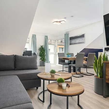 Federnest - Luxus-studio - Kingsize Boxspringbett - Home-office Mit Monitor Und Drucker - 11 Min Hbf * Duisburg