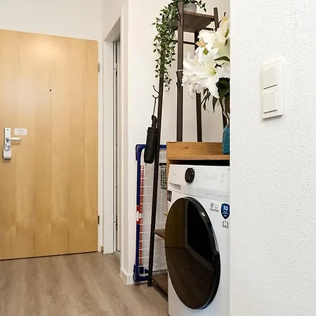 Federnest - Luxus-studio - Kingsize Boxspringbett - Home-office Mit Monitor Und Drucker - 11 Min Hbf Apartamento