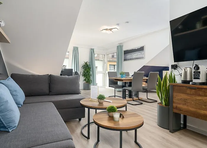 Federnest - Luxus-studio - Kingsize Boxspringbett - Home-office Mit Monitor Und Drucker - 11 Min Hbf * דיסבורג