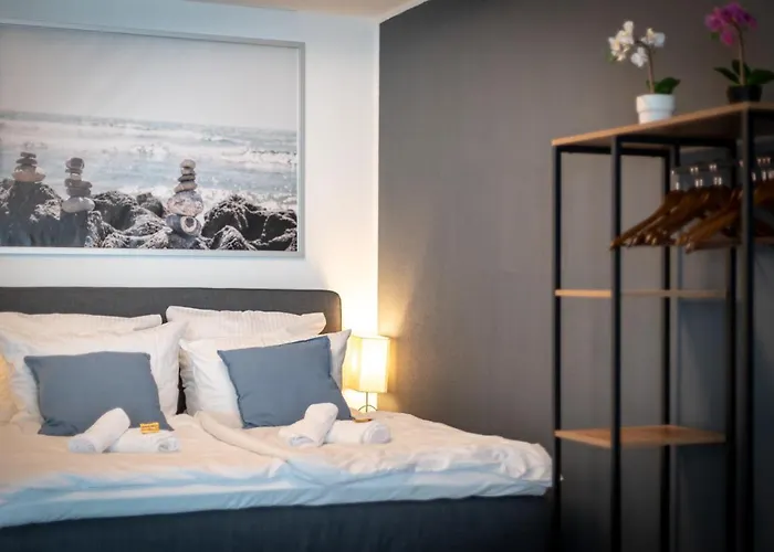 Federnest - Luxus-studio - Kingsize Boxspringbett - Home-office Mit Monitor Und Drucker - 11 Min Hbf דירה